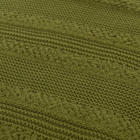 Плед из хлопка с буклированной вязкой оливкового цвета из коллекции essential, 130х170 см