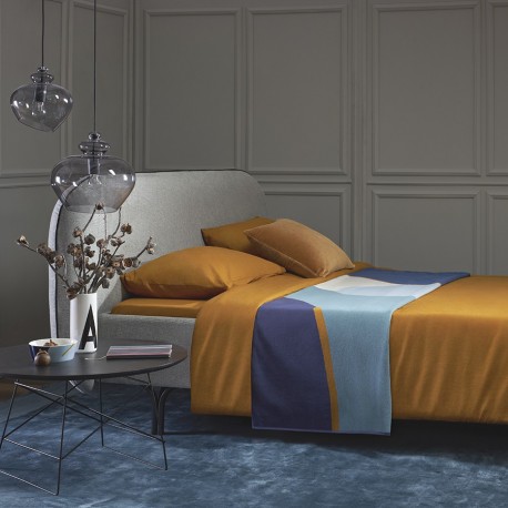 Плед из хлопка с авторским принтом синего цвета из коллекции freak fruit, 130х180 см