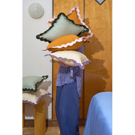 Чехол на подушку с контрастным кантом сиреневого цвета из коллекции trendy ruffles, 40х40 см