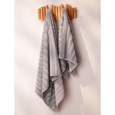 Полотенце банное waves серого цвета из коллекции essential, 70х140 см