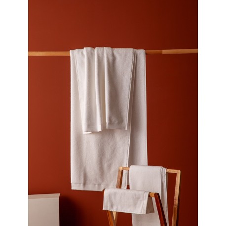 Полотенце банное белого цвета из коллекции essential, 70х140 см