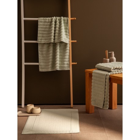 Полотенце банное waves мятного цвета из коллекции essential, 70х140 см