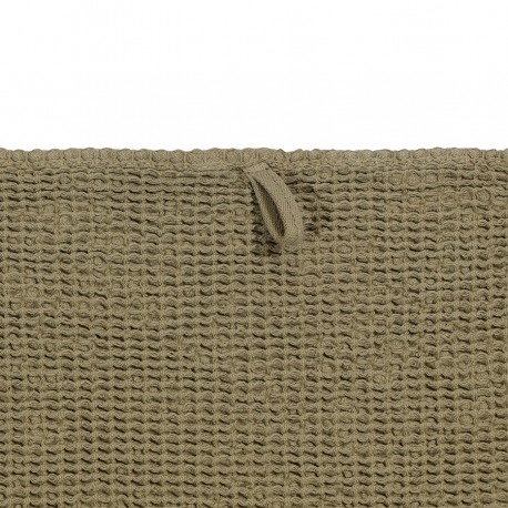 Полотенце банное из умягченной вафли цвета хаки из коллекции essential, 70x140 см