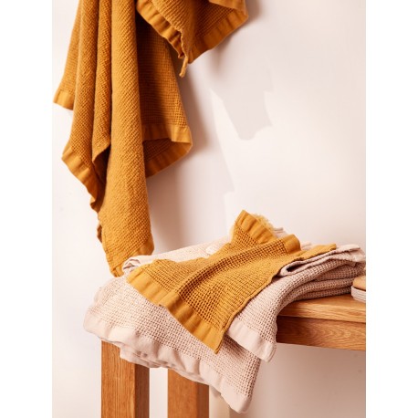 Полотенце для лица из умягченной вафли цвета охры из коллекции essential, 30x30 см