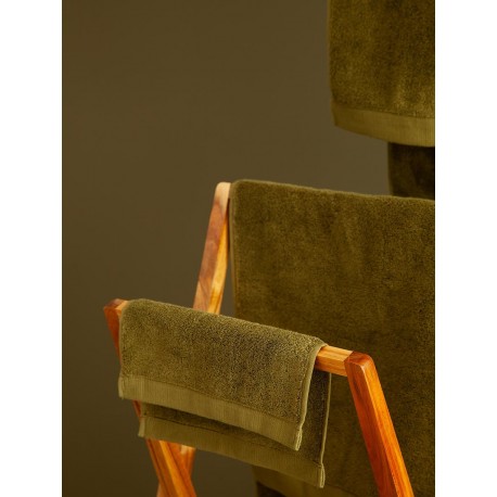 Полотенце для лица оливкового цвета из коллекции essential, 30х30 см