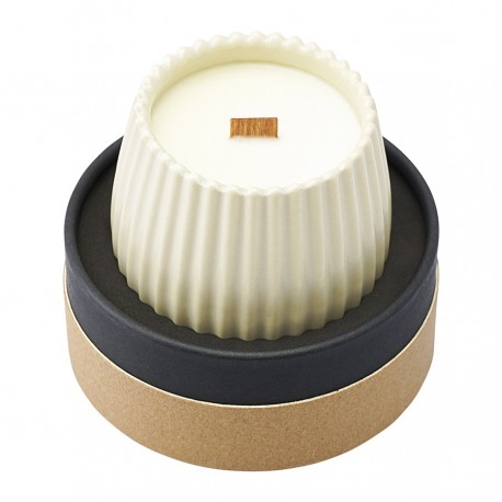 Свеча ароматическая с деревянным фитилём spicy snowflakes из коллекции edge, бежевый, 60 ч