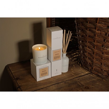 Свеча ароматическая the olphactory, white insignia, silken tobacco, 60 ч