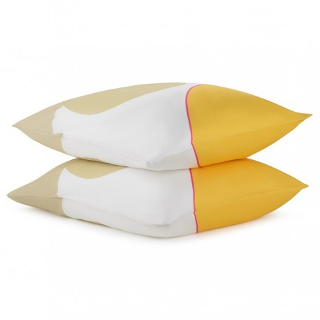 Набор из двух наволочек из сатина горчичного цвета с авторским принтом из коллекции freak fruit, 70х70 см