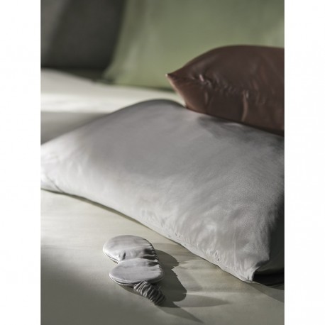 Наволочка из натурального шелка светло-серого цвета из коллекции essential, 50х70 см