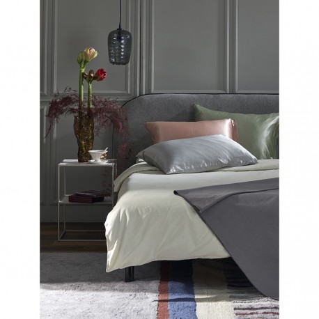 Наволочка из натурального шелка цвета пыльной розы из коллекции essential, 50х70 см