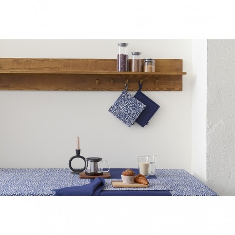 Прихватка темно-синего цвета с принтом Спелая Смородина из коллекции scandinavian touch, 22х22 см