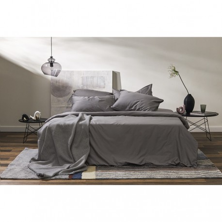 Комплект постельного белья из премиального сатина серого цвета из коллекции essential, 200х220 см