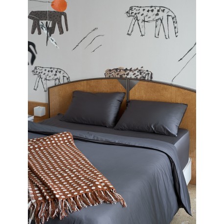 Комплект постельного белья из премиального сатина темно-серого цвета из коллекции essential, 200х220 см