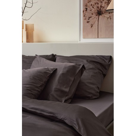 Простыня из премиального сатина темно-серого цвета из коллекции essential, 240х270 см