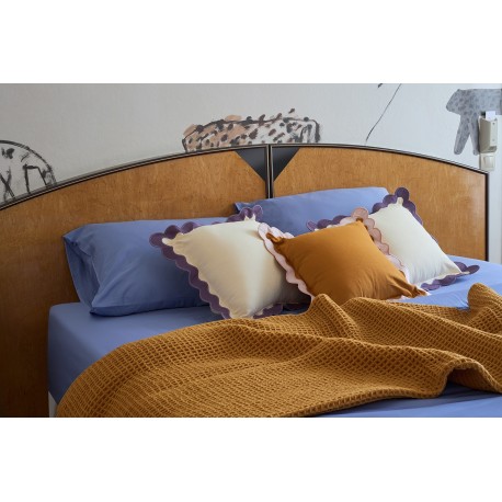 Простыня на резинке из премиального сатина сиреневого цвета из коллекции essential, 180х200х30 см