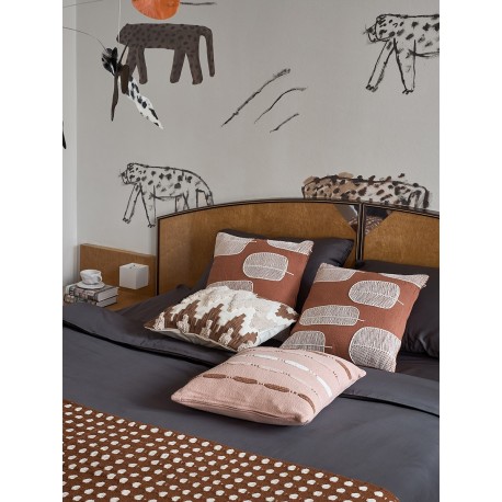 Простыня на резинке из премиального сатина темно-серого цвета из коллекции essential, 180х200х30 см