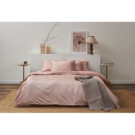 Простыня на резинке из премиального сатина цвета пыльной розы из коллекции essential, 200х200х30 см