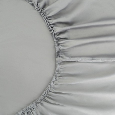 Простыня на резинке из премиального сатина светло-серого цвета из коллекции essential, 160х200х30 с